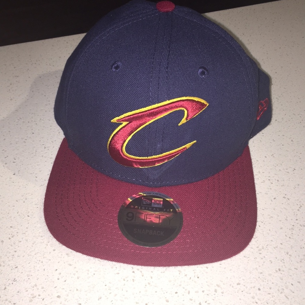 🔥 Cleveland Cavs SnapBack Cap 🧢